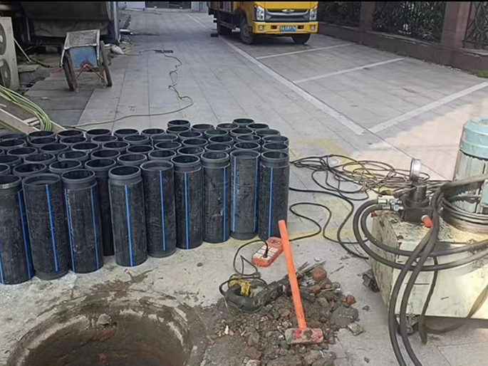 顺河回族PE置换管厂家 DN315置换管 非开挖管短管置换